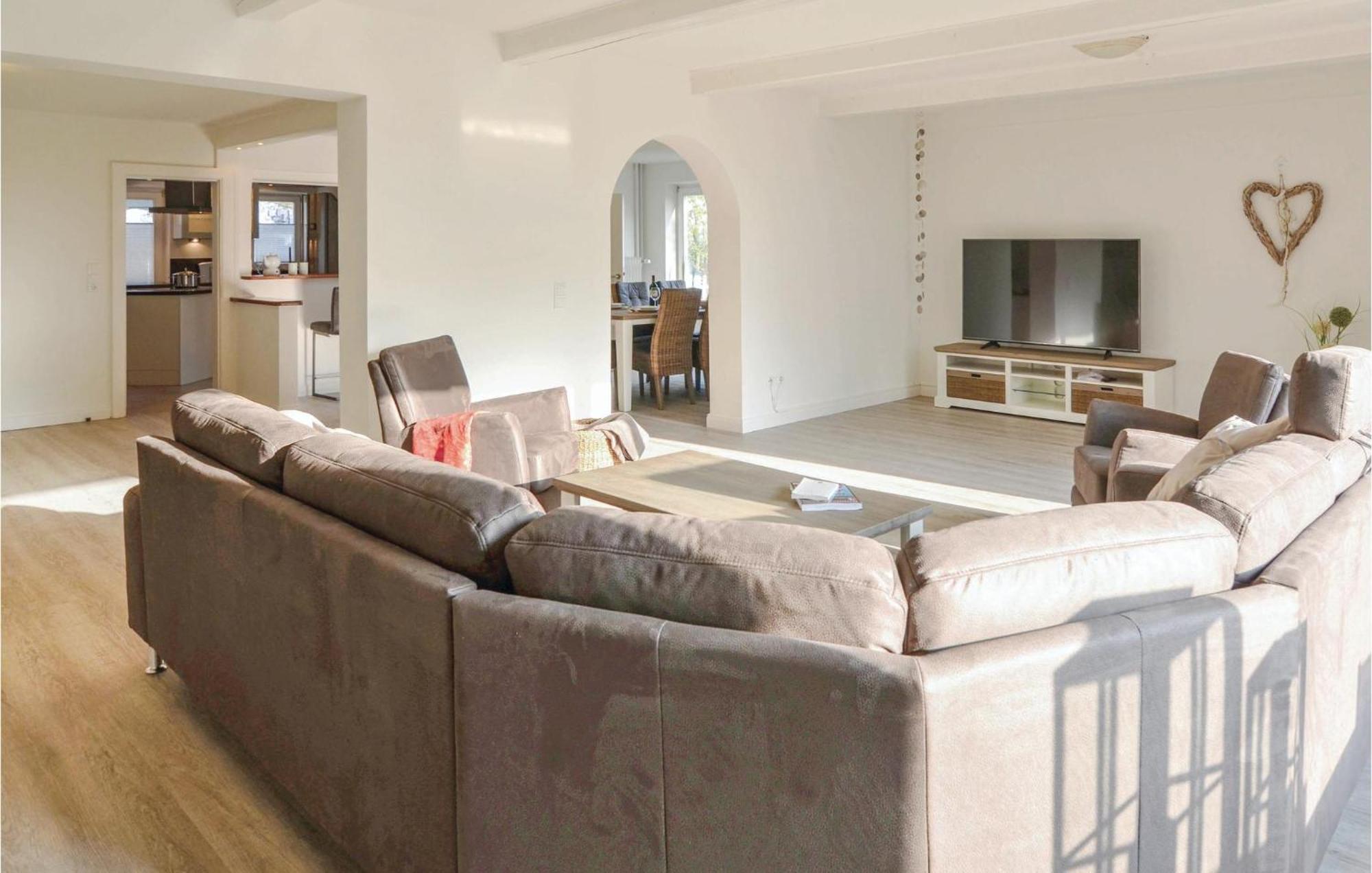 5 Bedroom Beautiful Home In Ockholm Luaran gambar